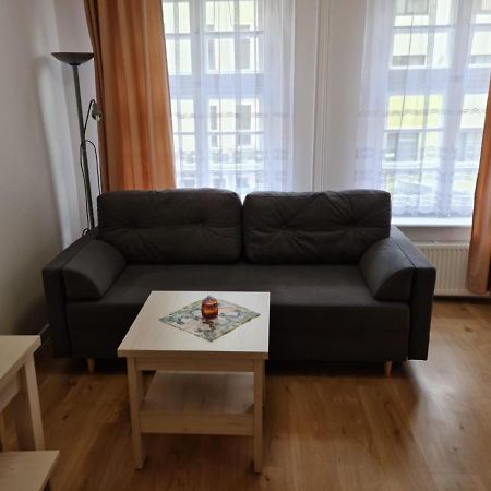 Apartament De Luxe Emily 옐레니아구라 외부 사진